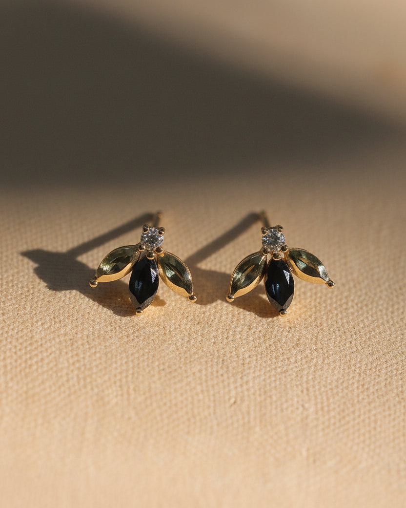 Pauline Félicité Earring With Black & White Diamonds