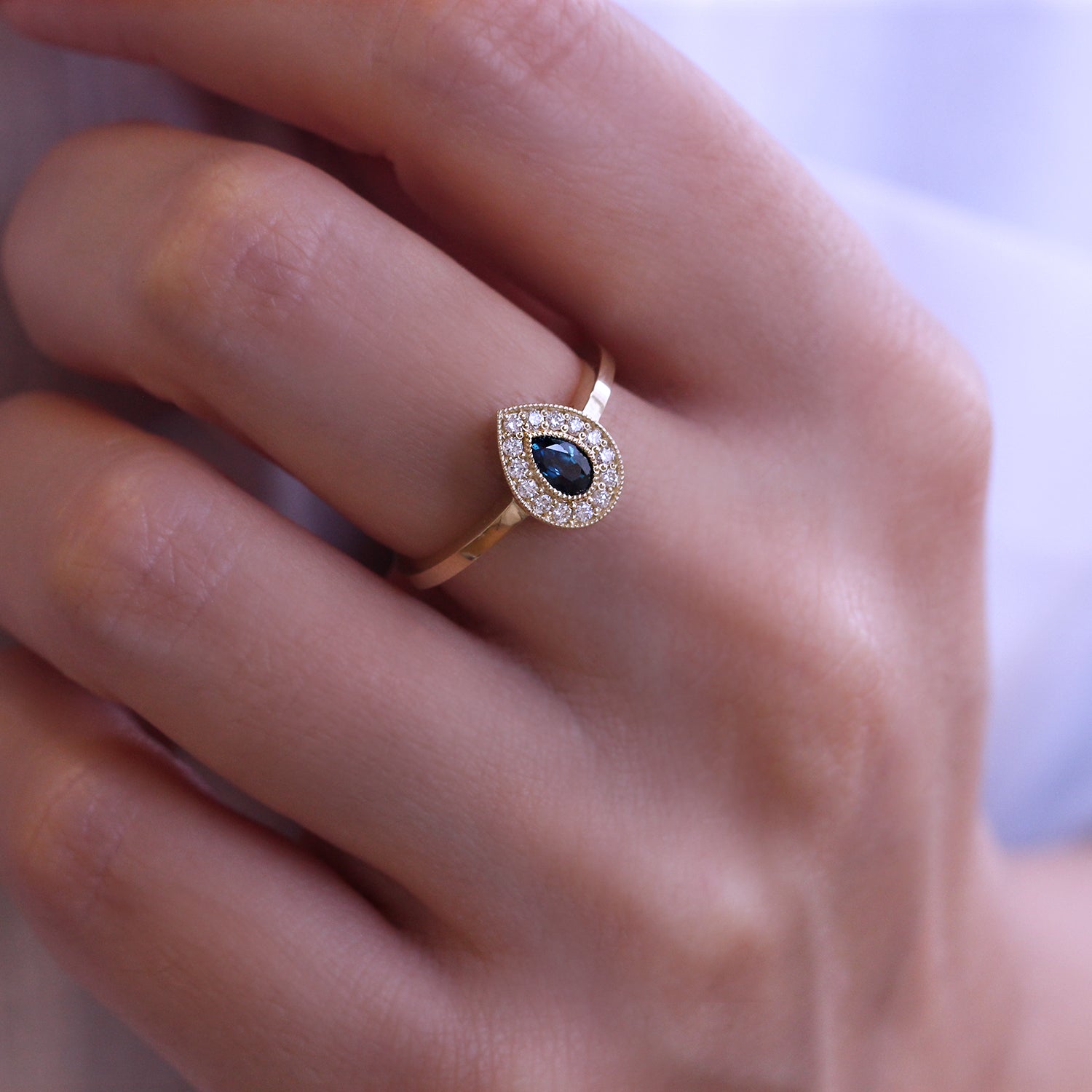 Luna Gold Ring Sapphire & Diamonds