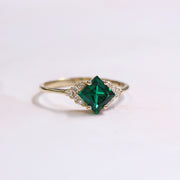 Juliette Ring With Diamonds and Emerald