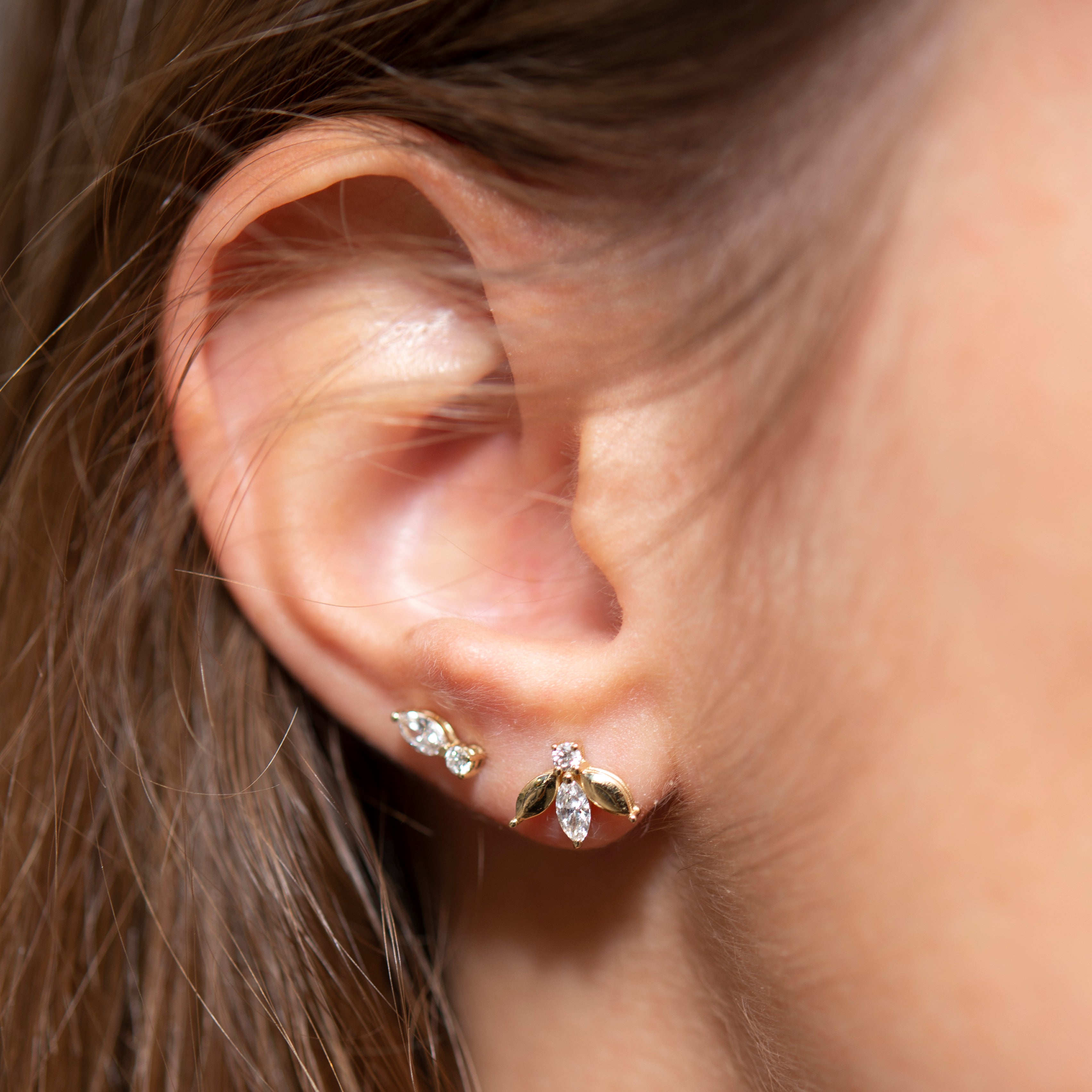 white marquise diamonds gold earrings