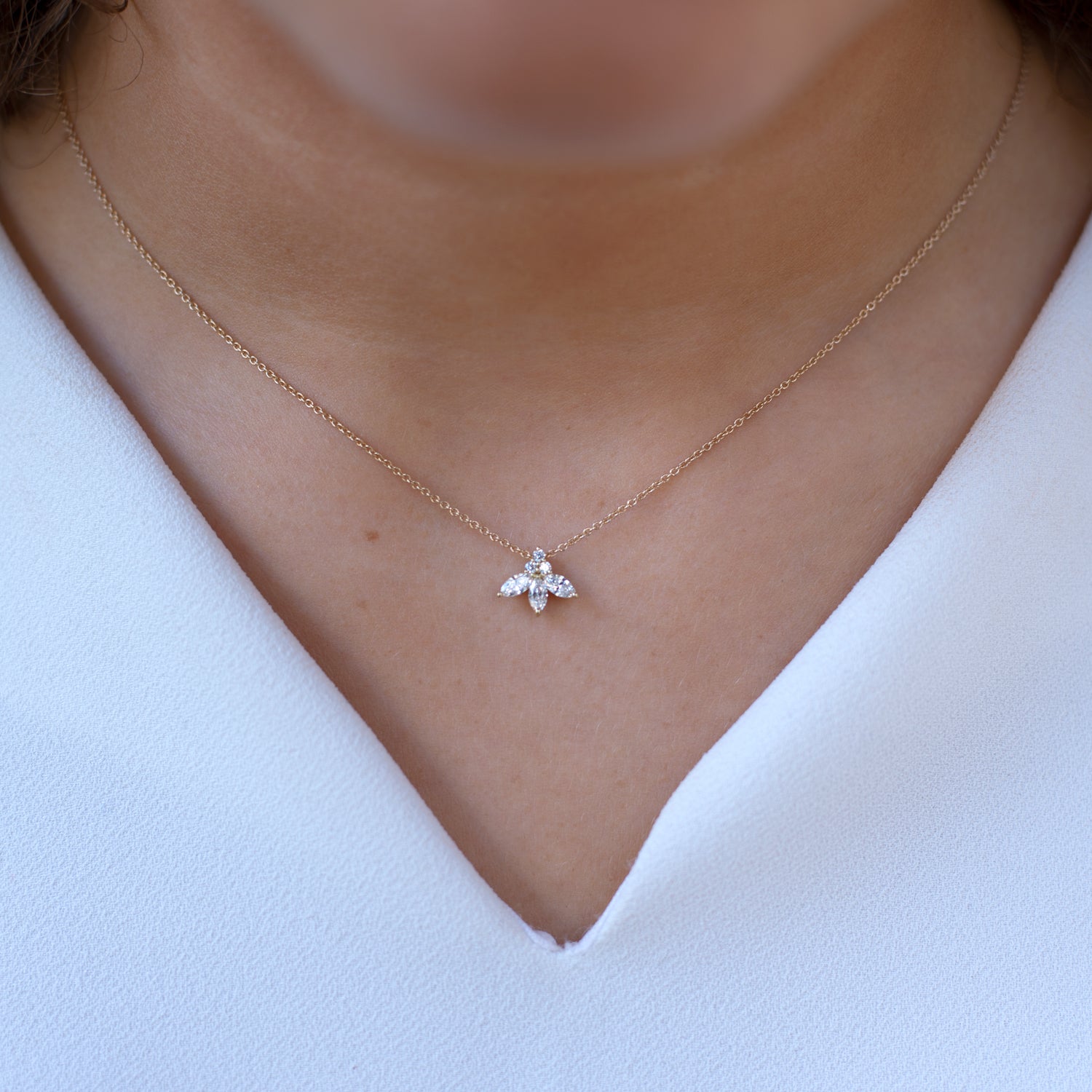 elegant necklace marquise diamonds