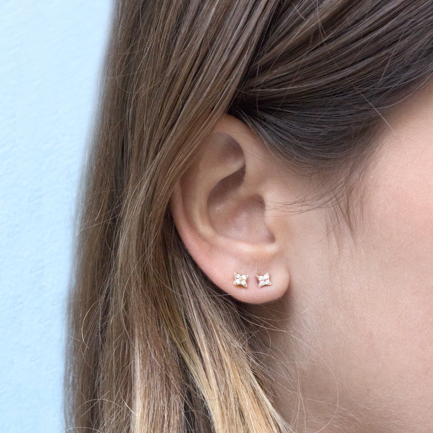 stud earrings star shaped white diamonds