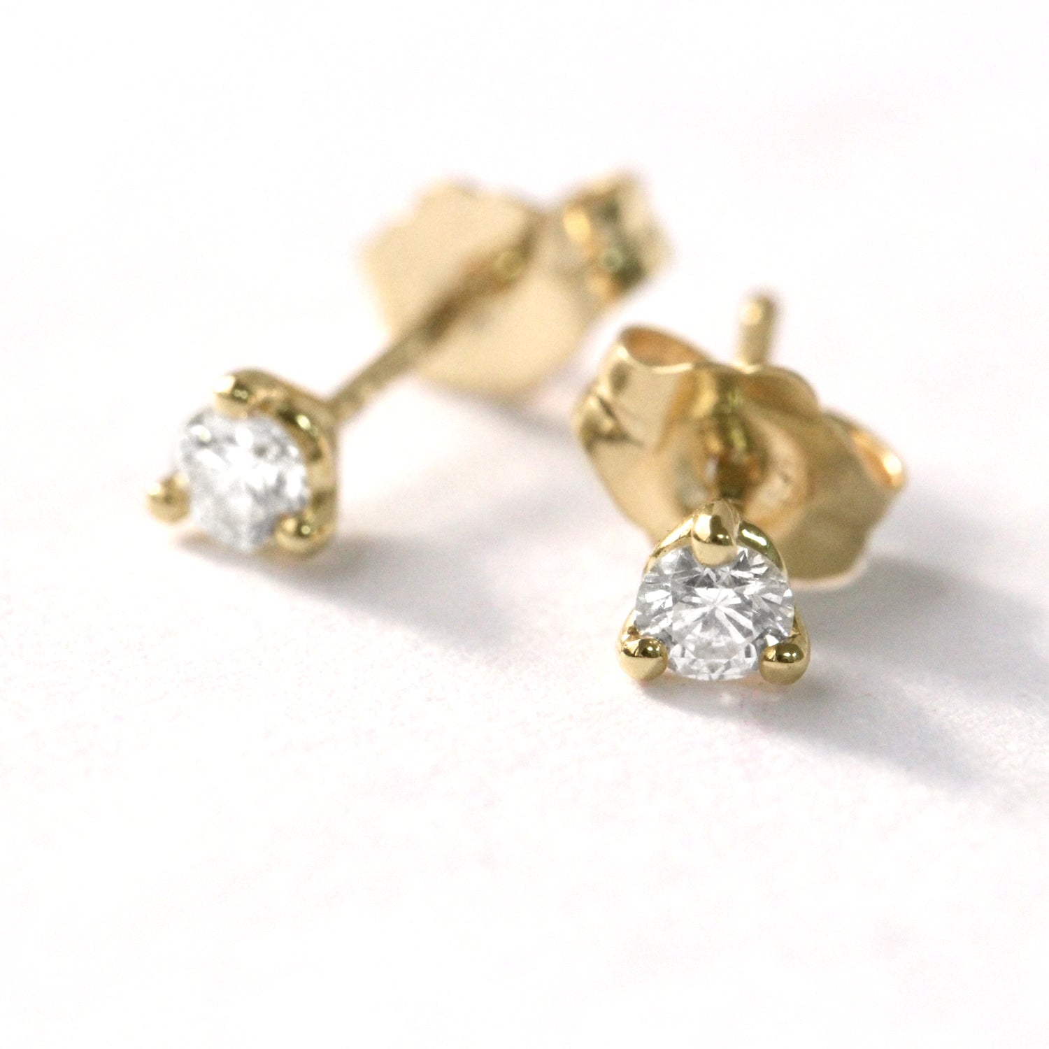 stud earrings with white diamonds martina