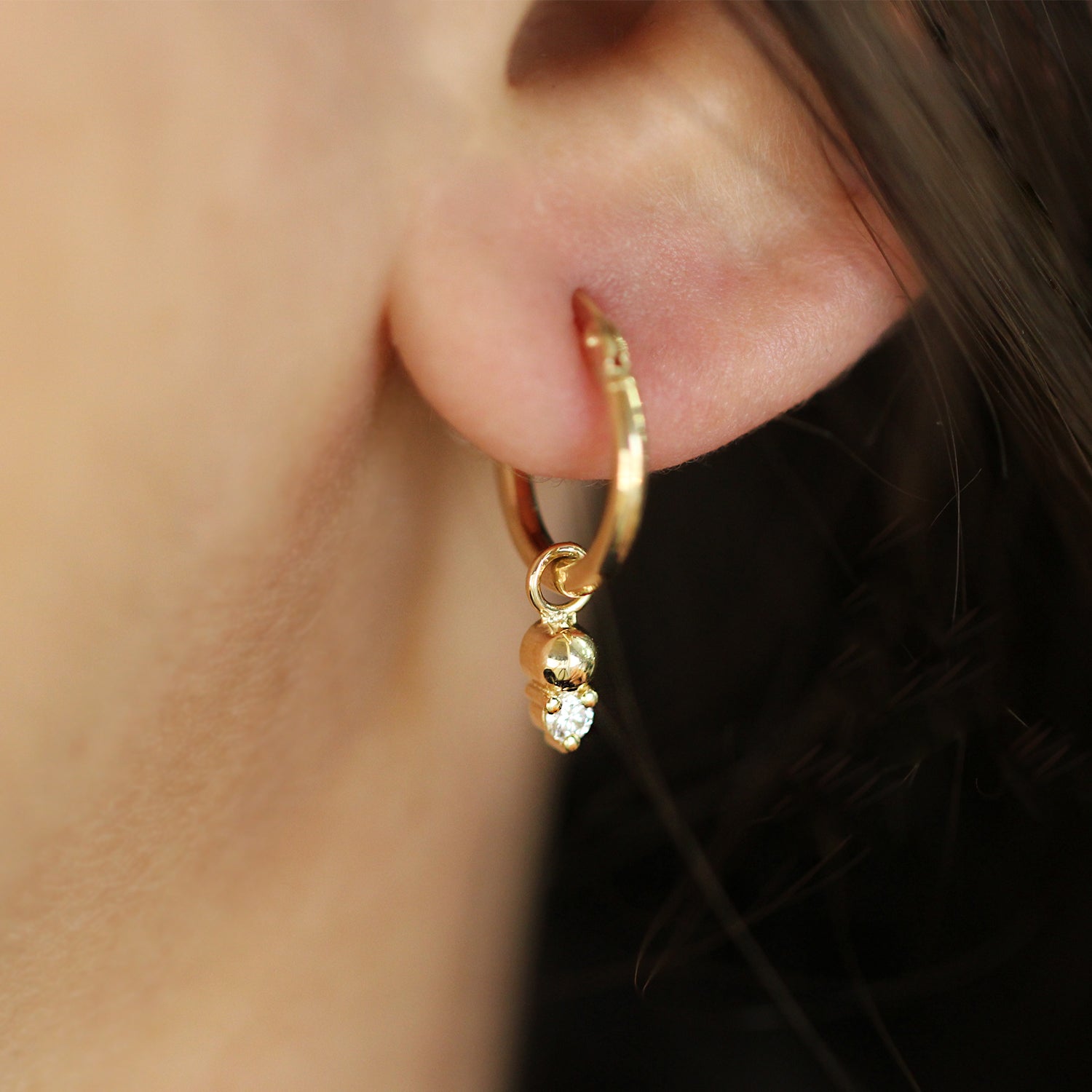 Hoop & Marie gold earring White diamond